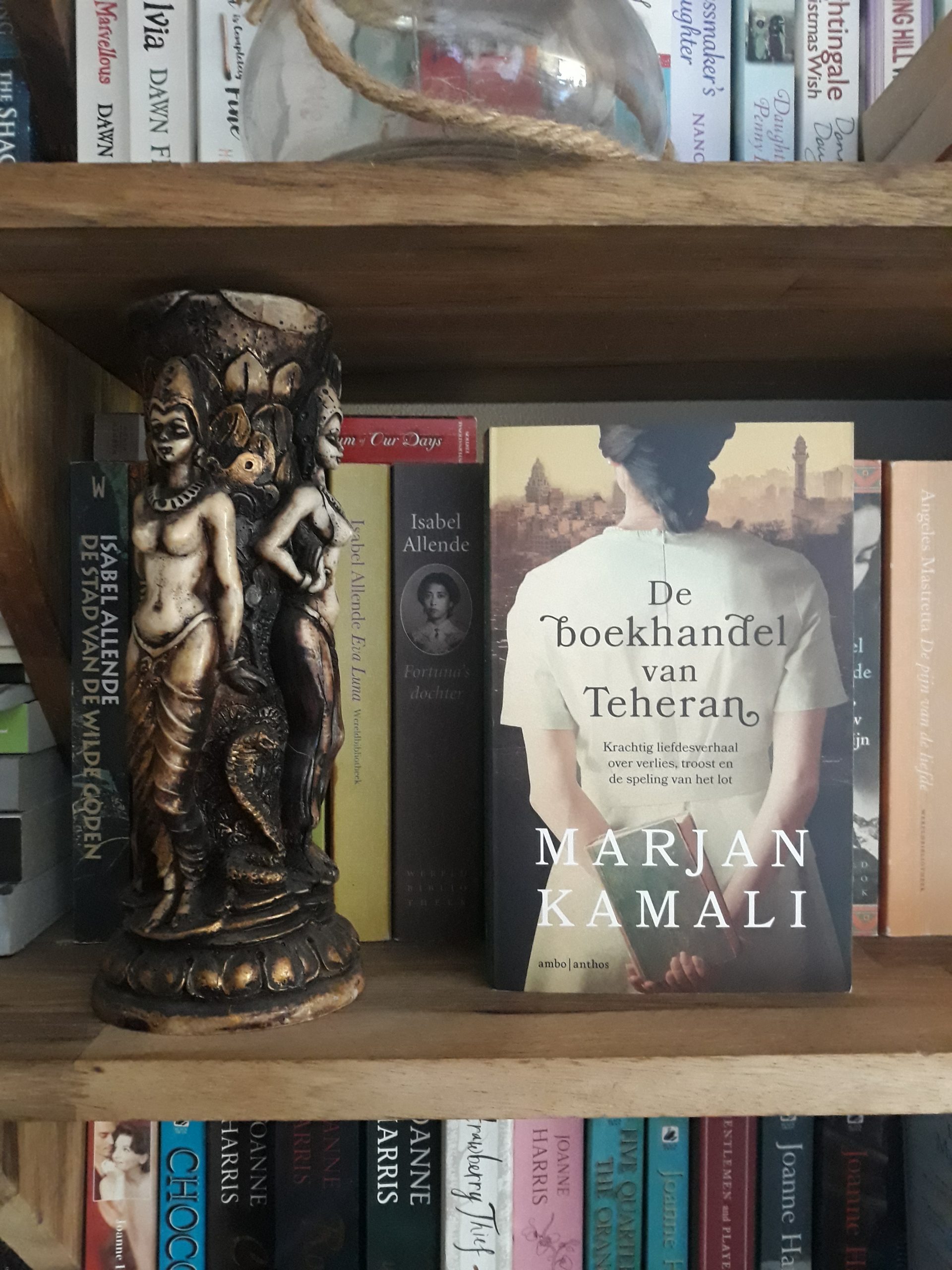 Boekrecensie: De boekhandel van Teheran – Marjan Kamali