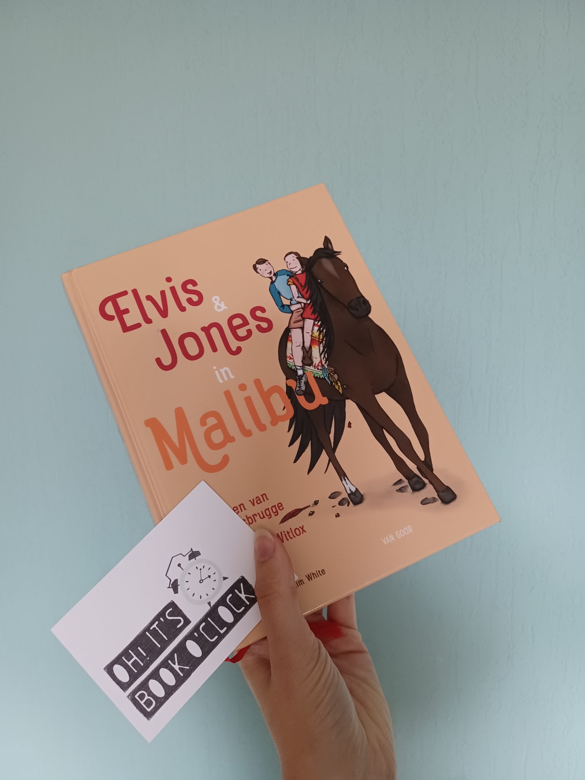 Boekrecensie: Elvis & Jones in Malibu – Jeroen van Koningsbrugge & Marie-Claire Witlox