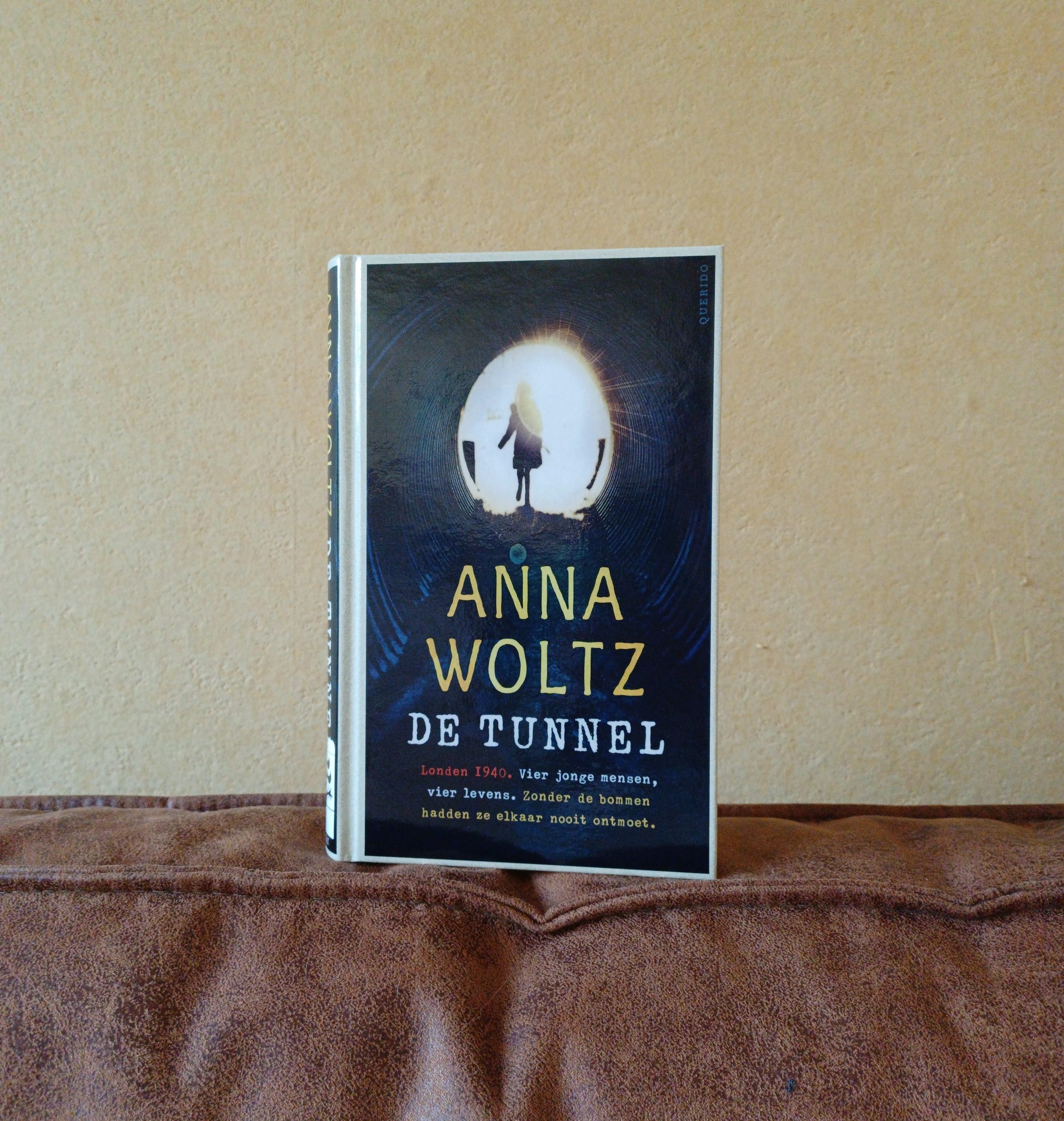 Boekrecensie: De tunnel – Anna Woltz