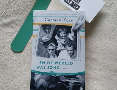 Boekrecensie: En de wereld was jong – Carmen Korn